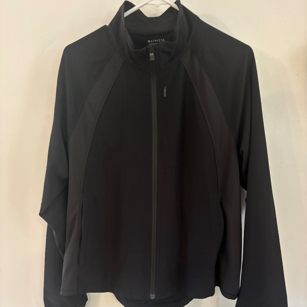 Athlete running jacket